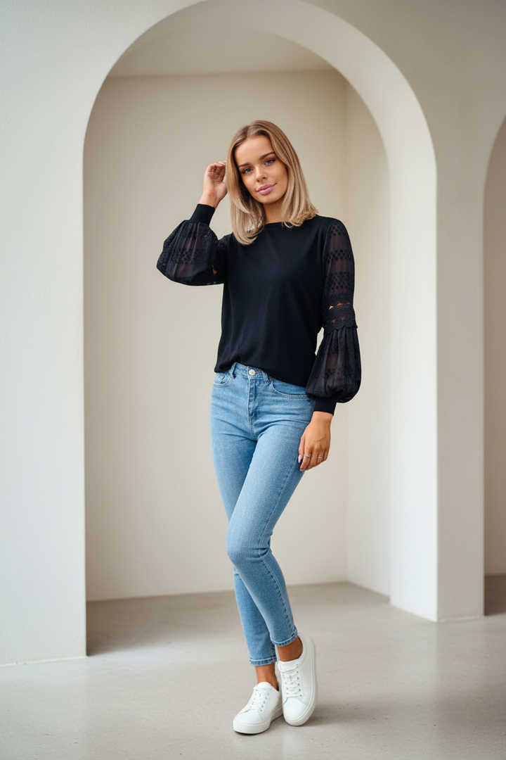 Molli Knit Top in Black