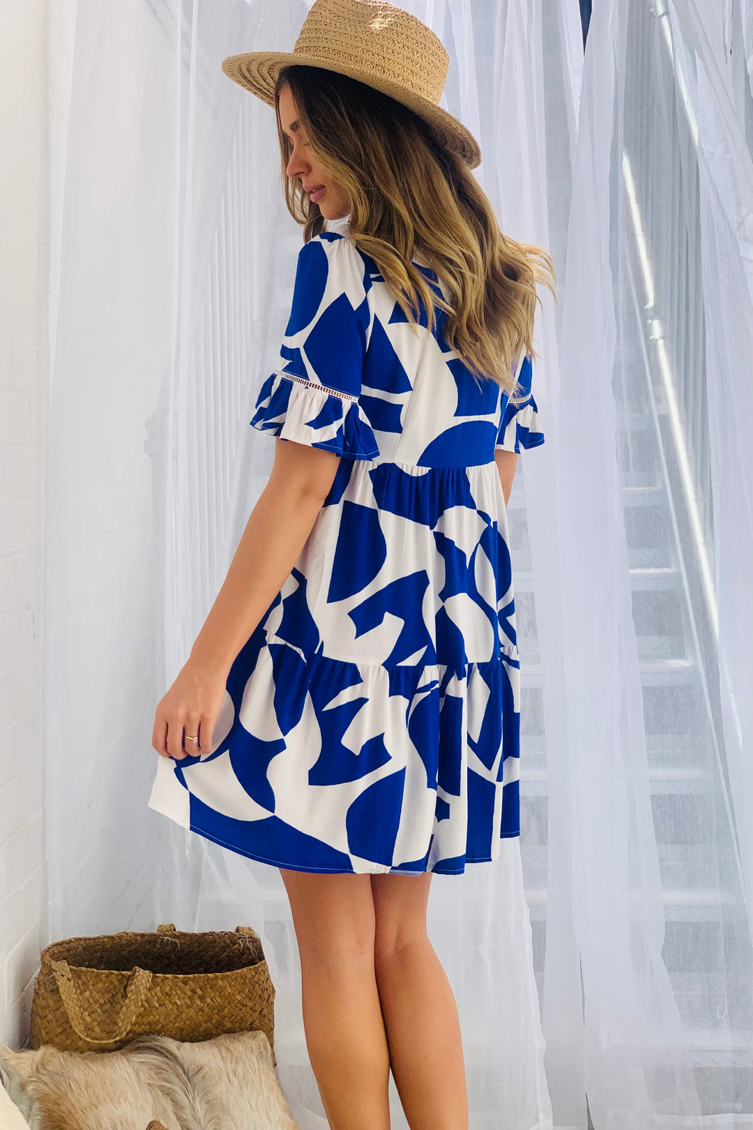 Stella Short Sleeve Shift Dress in Blue and White Print