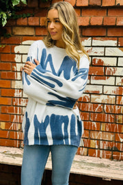 Tori Knit in White with Blue Print