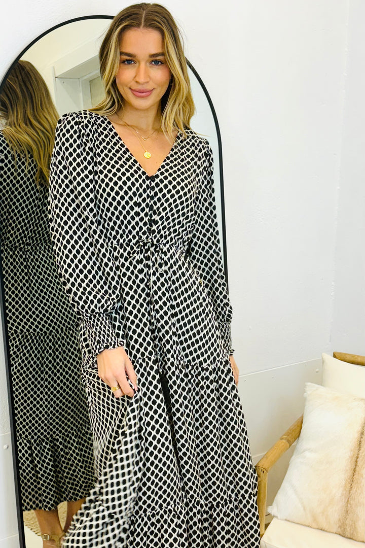 Charli Drawstring Midi Dress in Black and White Print