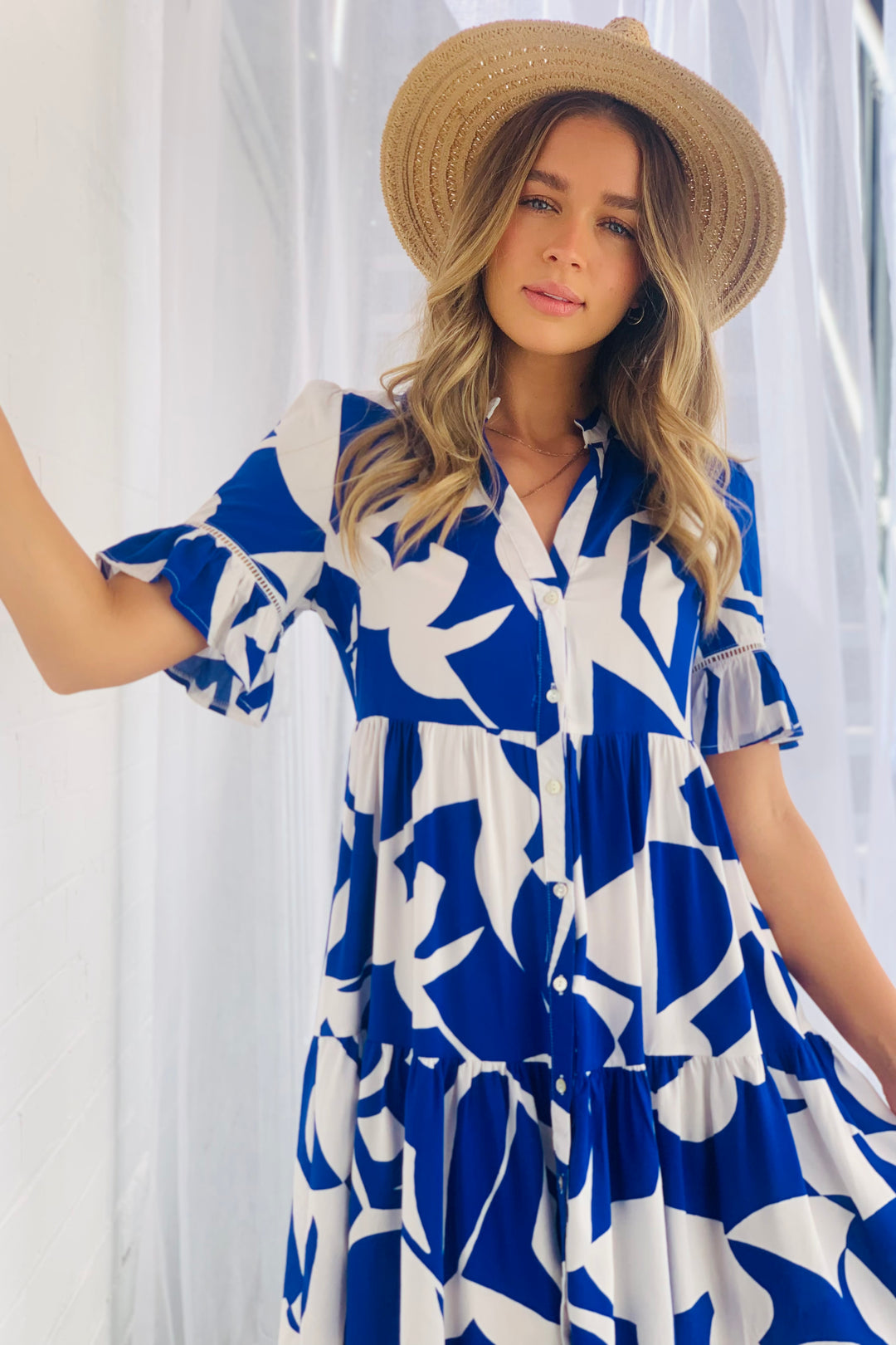 Stella Short Sleeve Shift Dress in Blue and White Print
