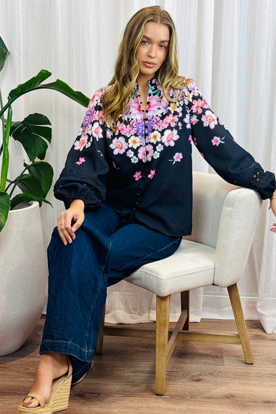 Penelope Floral Print Shirt In Black