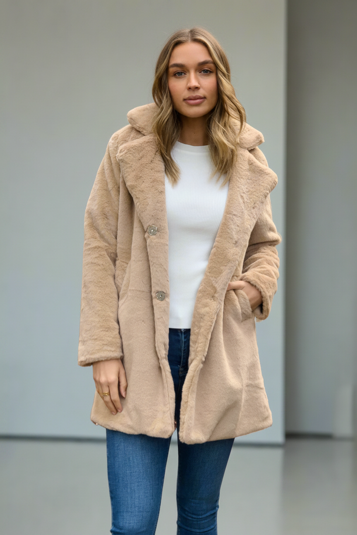 Bianca Faux fur in Beige