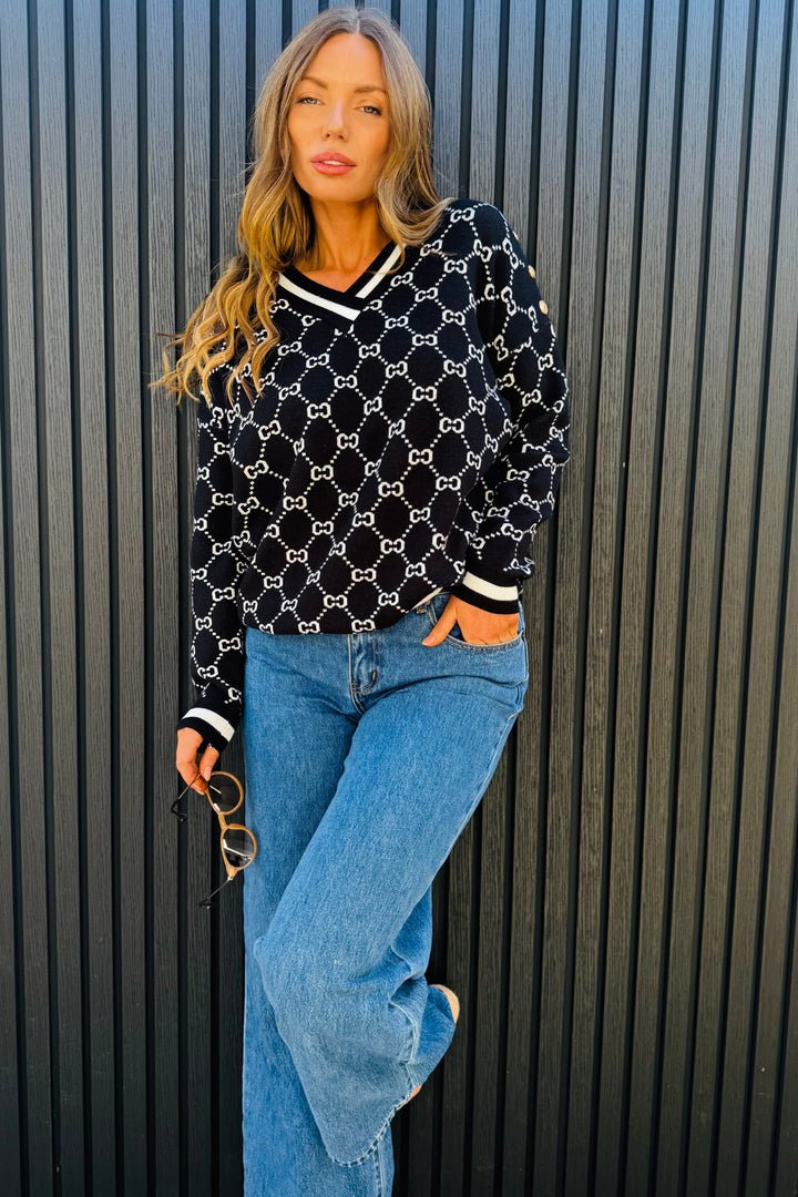 Harvie Knit Jumper in Black and White